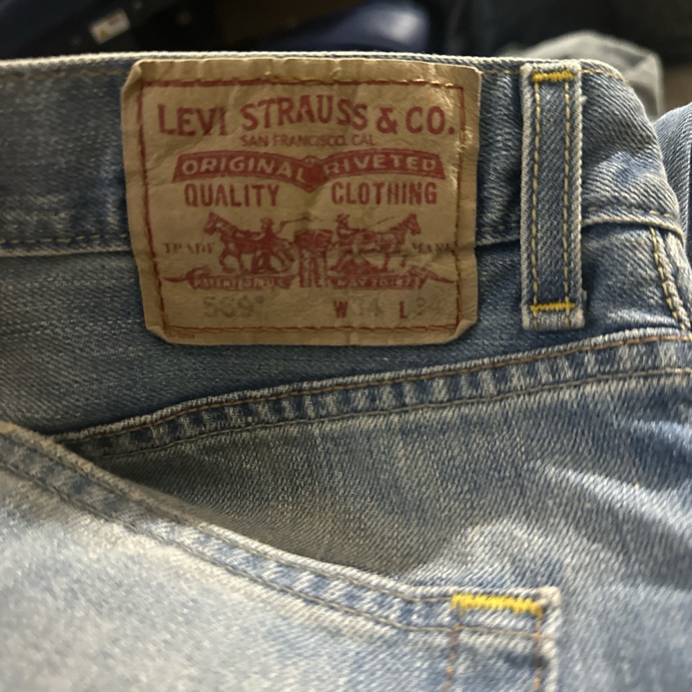 Levi's 505 Classic Denim Jeans in Light Wash